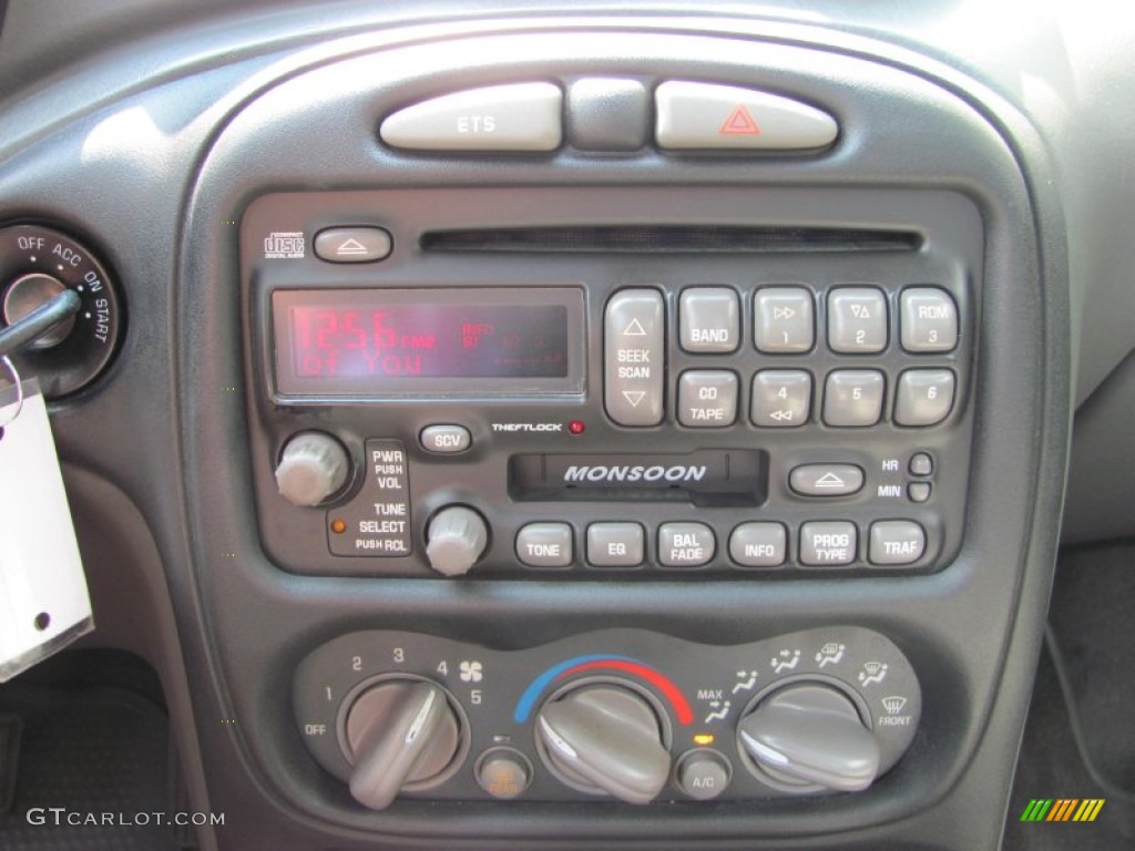 2003 Pontiac Grand Am GT Coupe Controls Photo #53184011