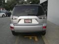 Cool Silver Metallic - Outlander ES 4WD Photo No. 6