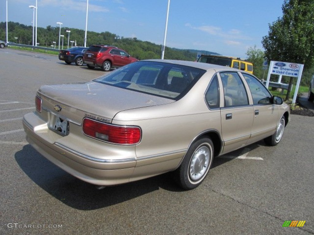 1995 Caprice Classic Sedan - Light Driftwood Metallic / Tan photo #9