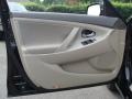 Black - Camry LE Photo No. 10