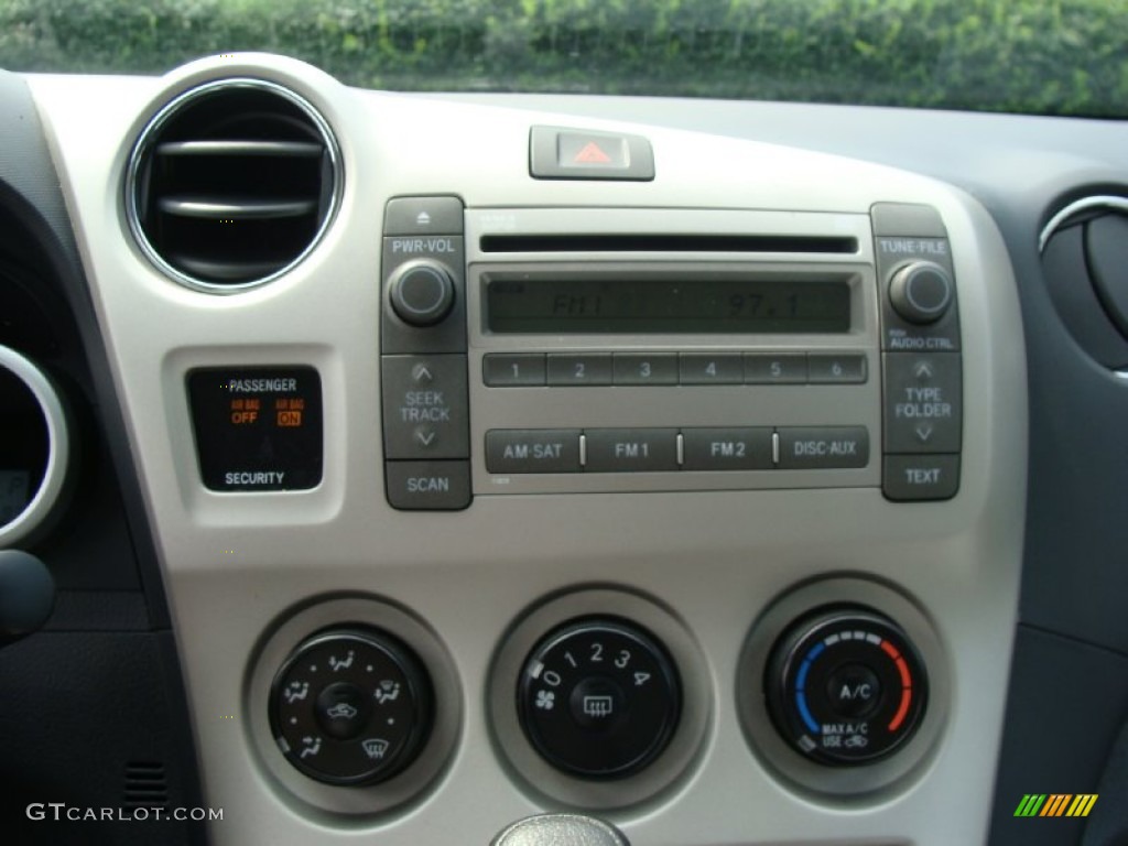 2010 Toyota Matrix S Audio System Photos