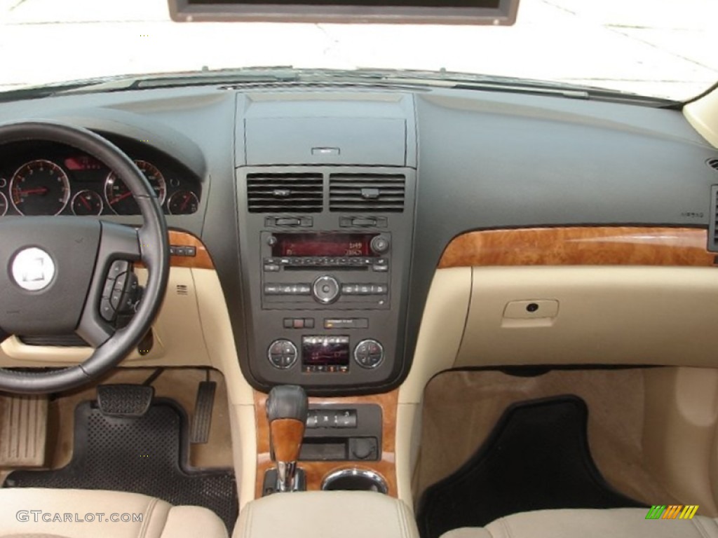 2008 Saturn Outlook XR Tan Dashboard Photo #53188592