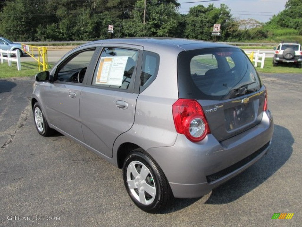 2010 Aveo Aveo5 LT - Medium Gray / Charcoal photo #7