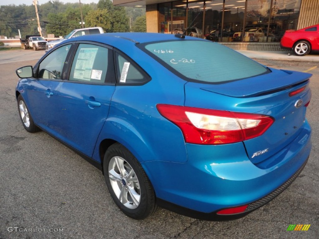 2012 Focus SE Sport Sedan - Blue Candy Metallic / Two-Tone Sport photo #2