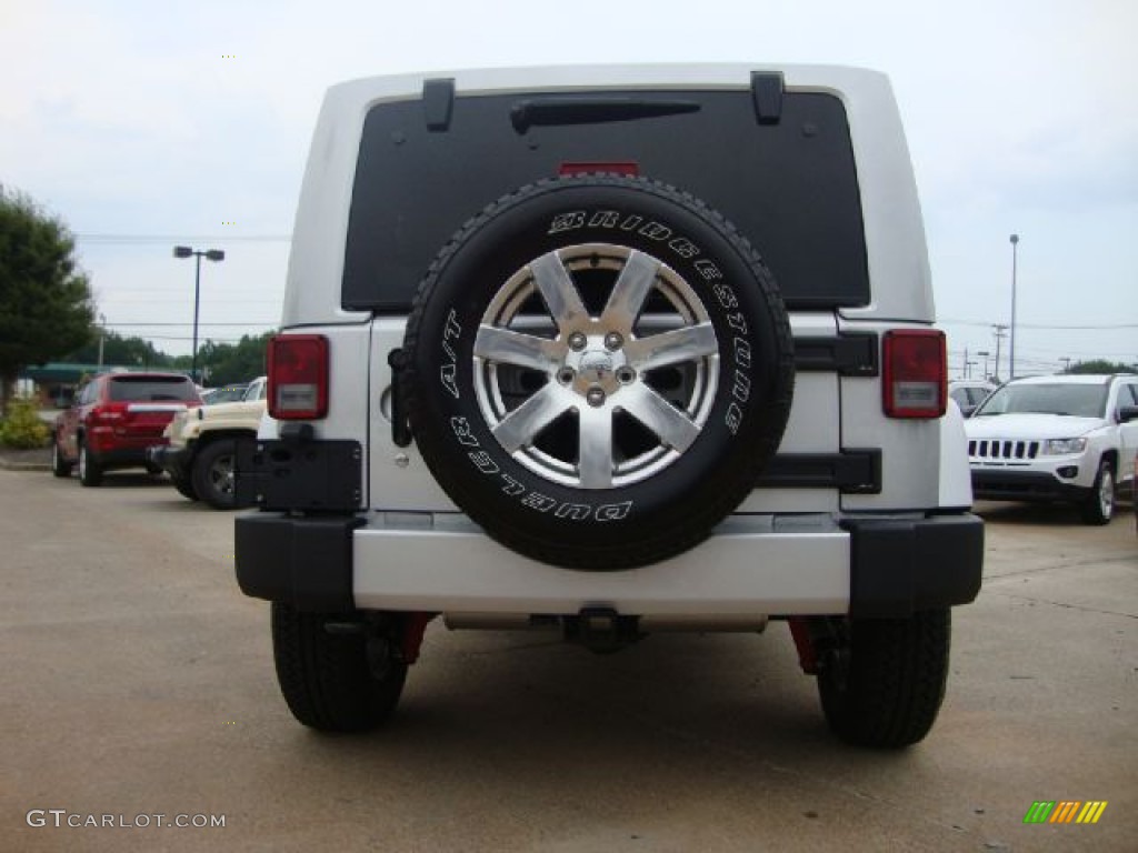 2011 Wrangler Sahara 70th Anniversary 4x4 - Bright Silver Metallic / Black photo #4