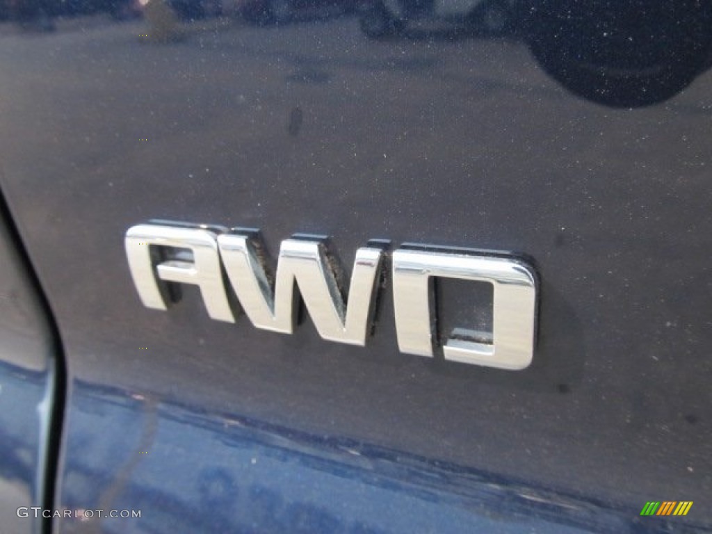 2011 Traverse LS AWD - Dark Blue Metallic / Dark Gray/Light Gray photo #9
