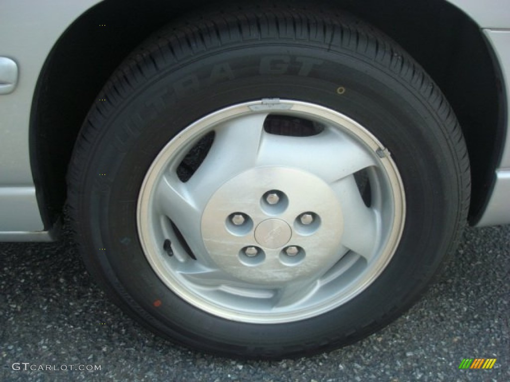 1995 Chevrolet Lumina LS Wheel Photo #53197511