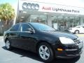 Black - Jetta SE Sedan Photo No. 1