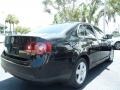Black - Jetta SE Sedan Photo No. 5