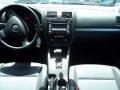 Black - Jetta SE Sedan Photo No. 25