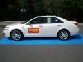 2010 White Platinum Tri-Coat Lincoln MKZ FWD  photo #9