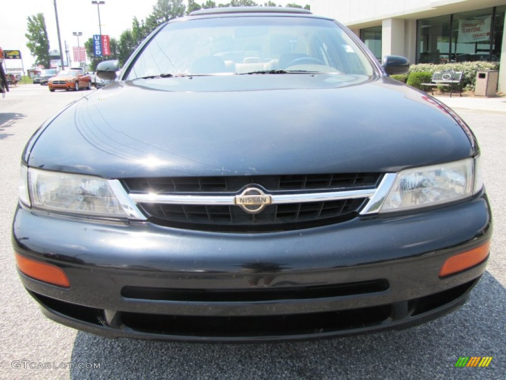 1999 Maxima GLE - Super Black / Beige photo #2