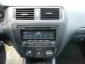 Black - Jetta SE Sedan Photo No. 17