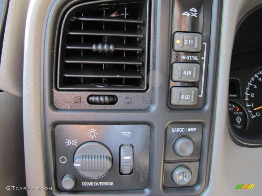 2002 Chevrolet Silverado 2500 LT Extended Cab 4x4 Controls Photo #53202209