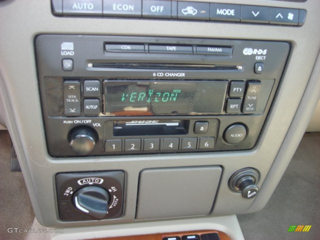 2002 QX4 4x4 - Ivory Pearl / Stone Beige photo #16