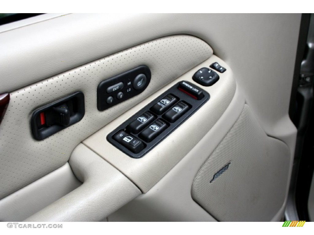 2002 Cadillac Escalade Standard Escalade Model Controls Photo #53204825