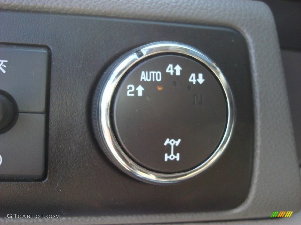 2007 Chevrolet Tahoe LT 4x4 Controls Photo #53205338