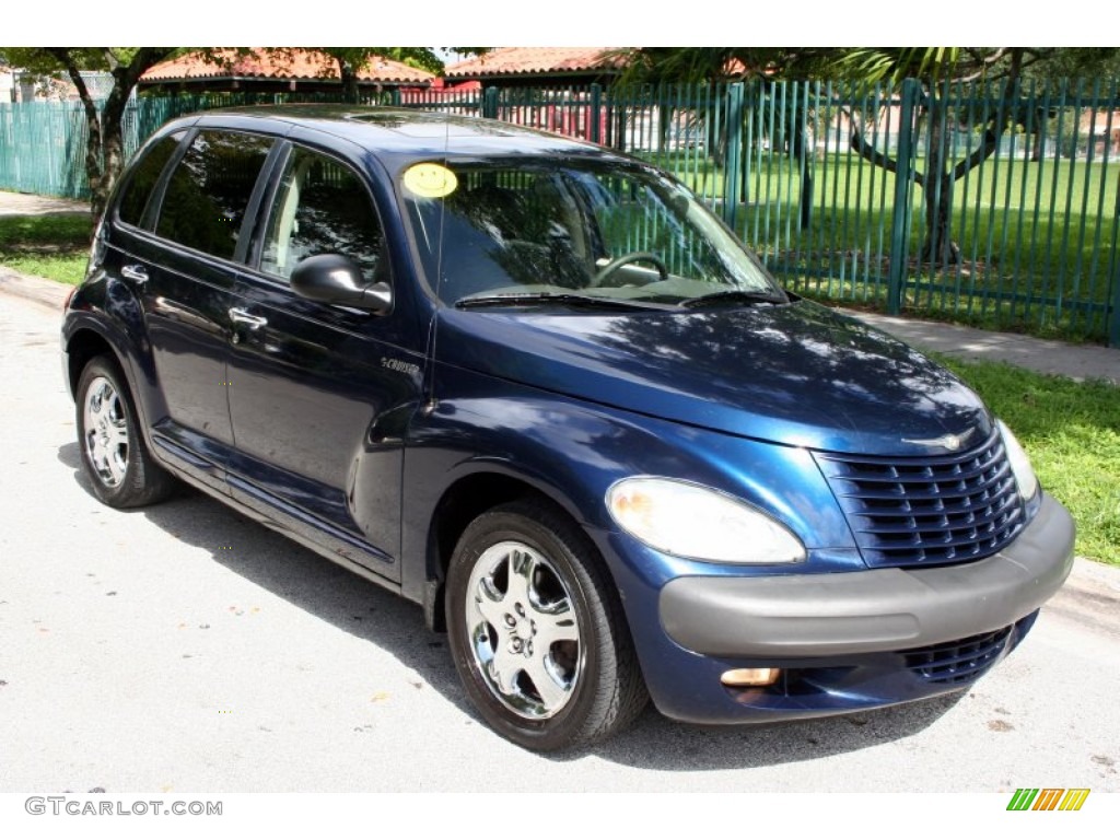 2002 PT Cruiser Limited - Patriot Blue Pearlcoat / Gray photo #13