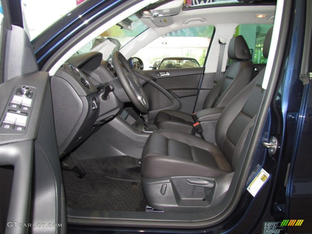 Black Interior 2012 Volkswagen Tiguan SE Photo #53206844