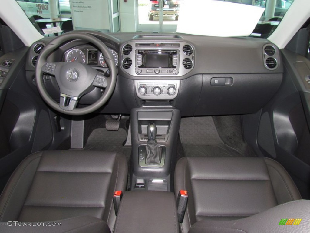 2012 Volkswagen Tiguan SE Black Dashboard Photo #53206868