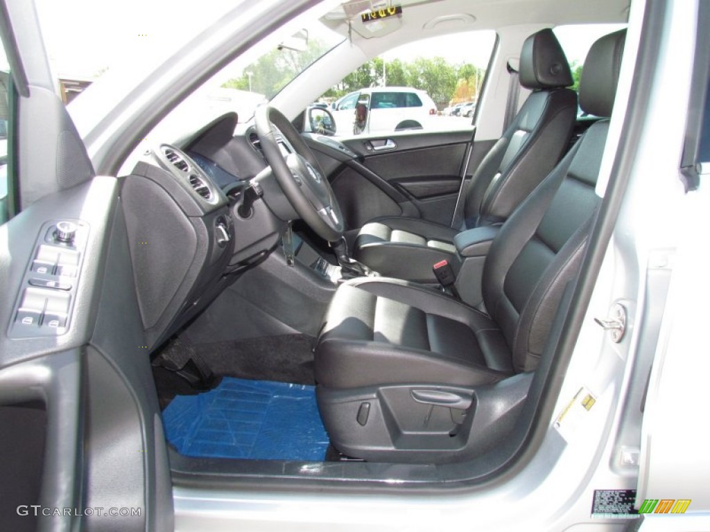 Black Interior 2012 Volkswagen Tiguan SE Photo #53207012