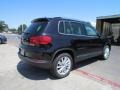 Deep Black Metallic - Tiguan SE Photo No. 2