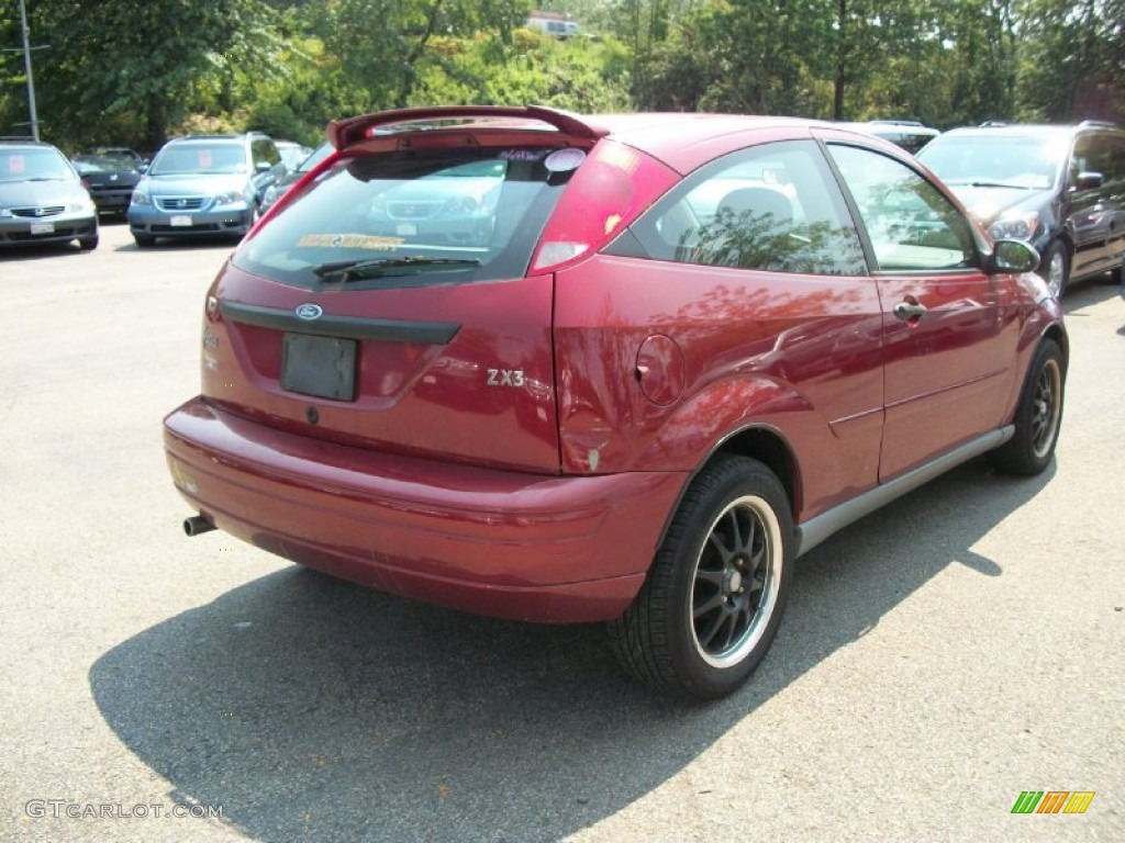 2001 Focus ZX3 Coupe - Sangria Red Metallic / Medium Graphite Grey photo #8