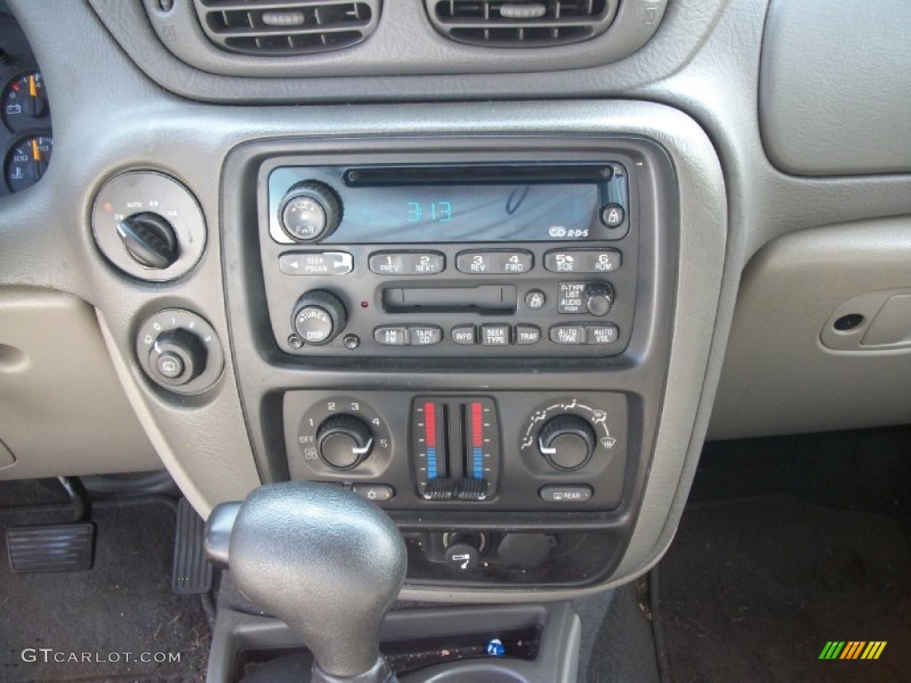 2002 Chevrolet TrailBlazer EXT LT 4x4 Audio System Photo #53209646