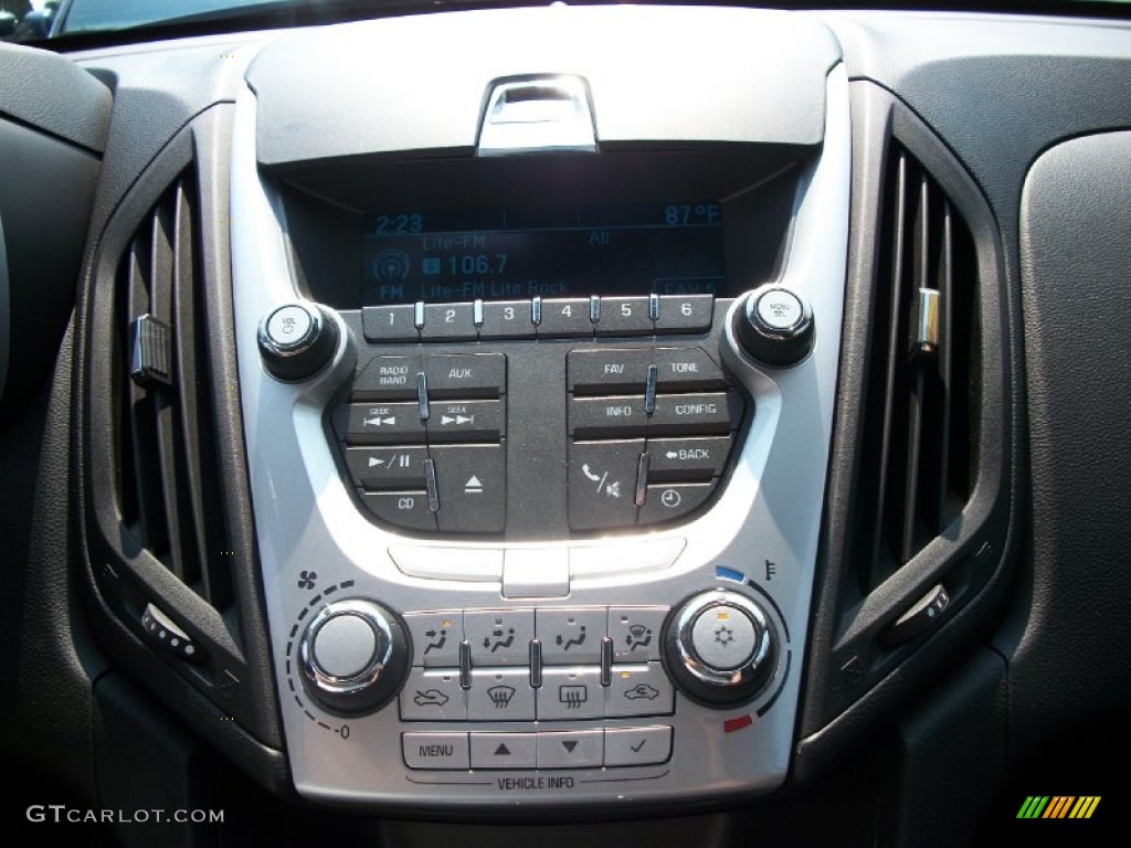 2010 Chevrolet Equinox LT Controls Photo #53210468