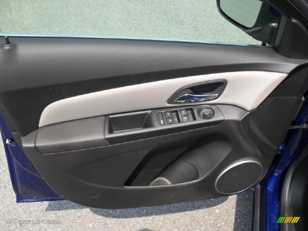 2012 Chevrolet Cruze Eco Medium Titanium Door Panel Photo #53211614