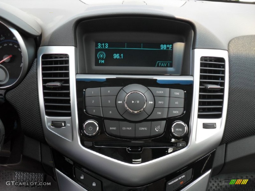 2012 Chevrolet Cruze LT Controls Photo #53213123