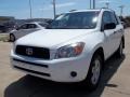 Super White - RAV4 4WD Photo No. 1
