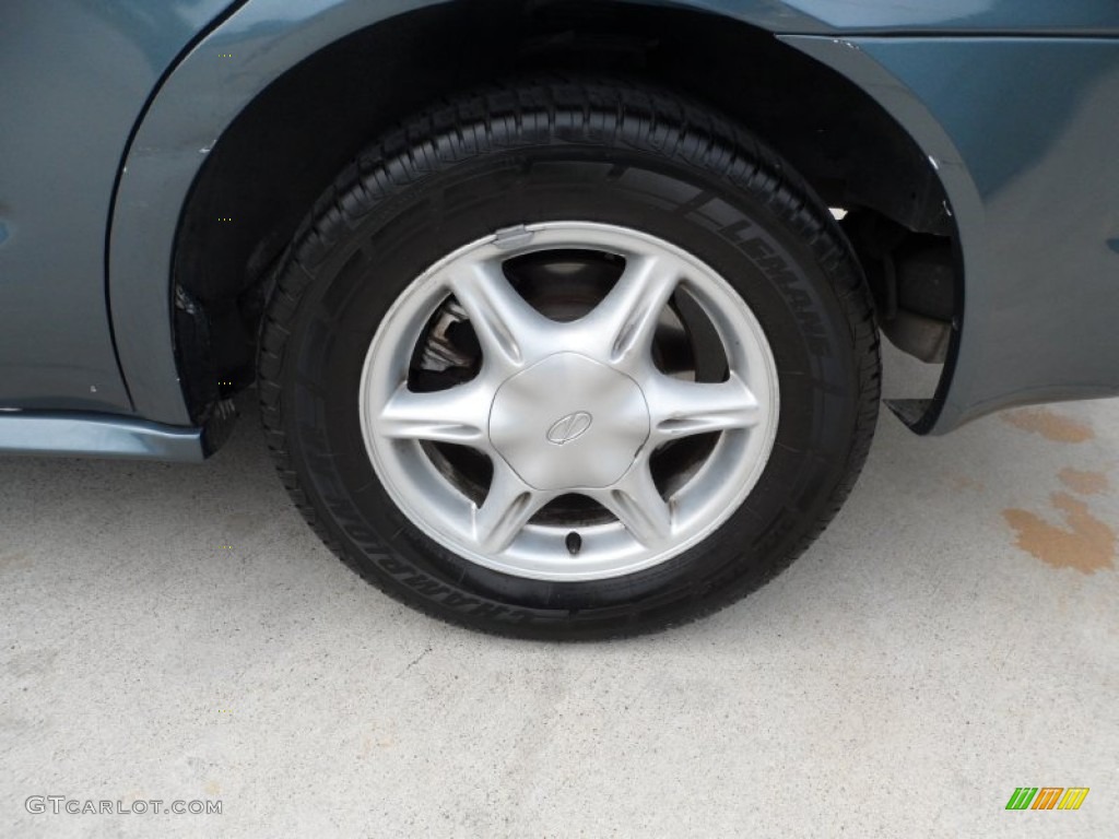 2001 Oldsmobile Alero GL Sedan Wheel Photo #53216837