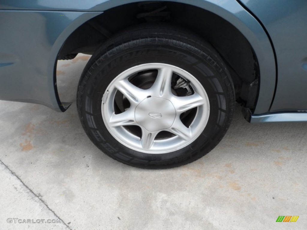 2001 Oldsmobile Alero GL Sedan Wheel Photo #53216849