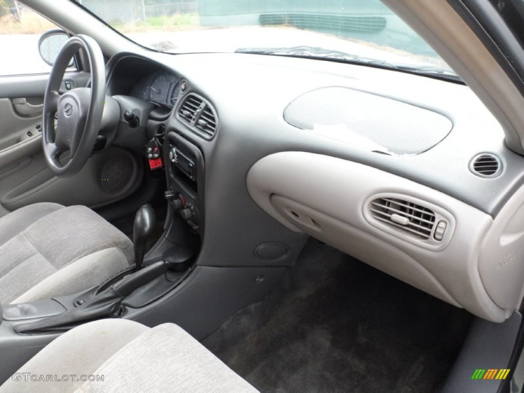 Pewter Interior 2001 Oldsmobile Alero GL Sedan Photo #53217035