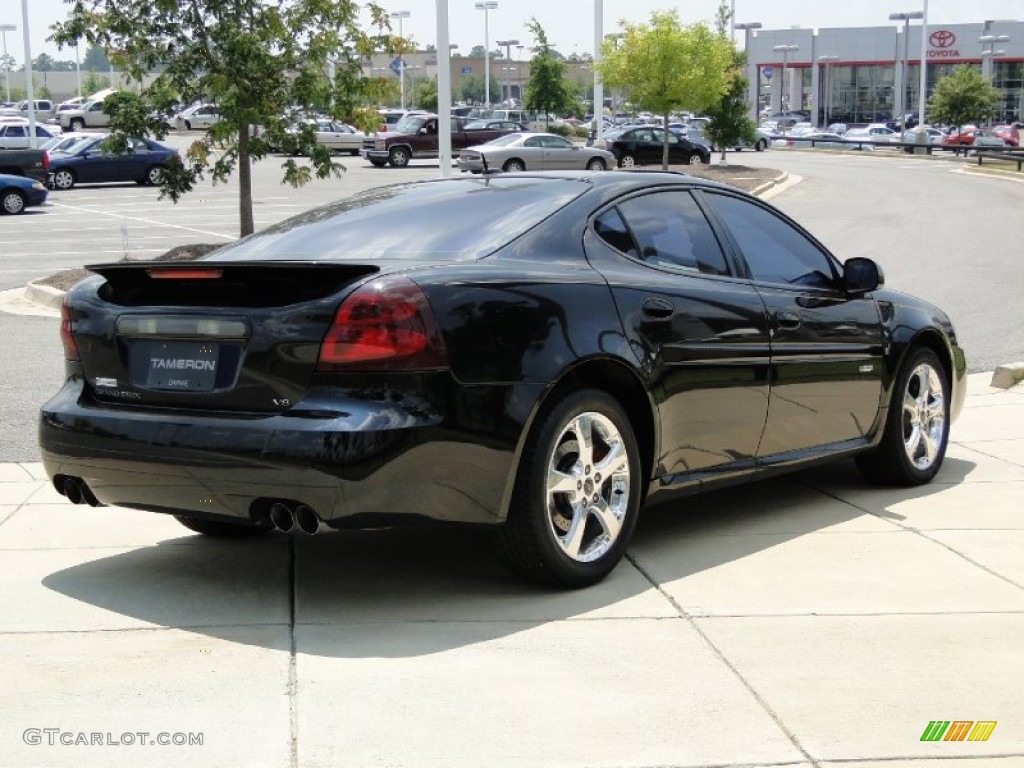 2006 Grand Prix GXP Sedan - Black / Ebony photo #5