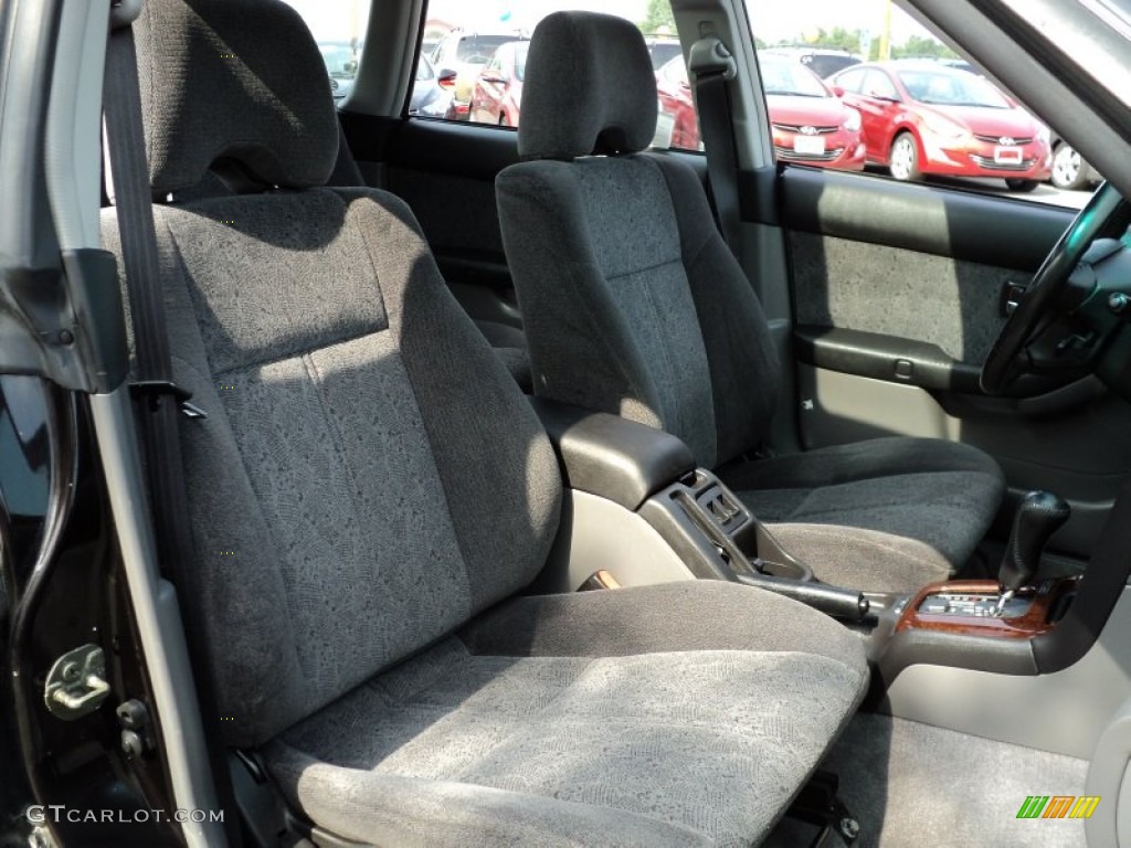 2000 Legacy GT Wagon - Black Granite Pearl / Gray photo #32