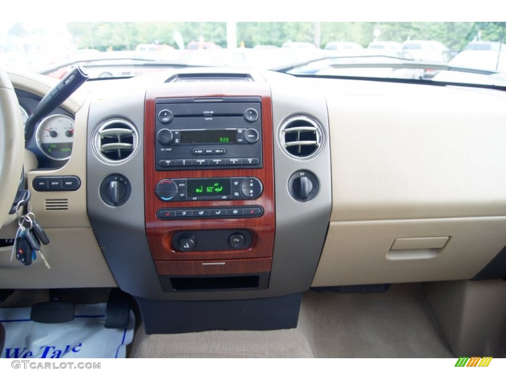 2005 F150 Lariat SuperCab 4x4 - Oxford White / Tan photo #33