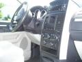 White Gold Pearl - Grand Caravan SE Photo No. 11