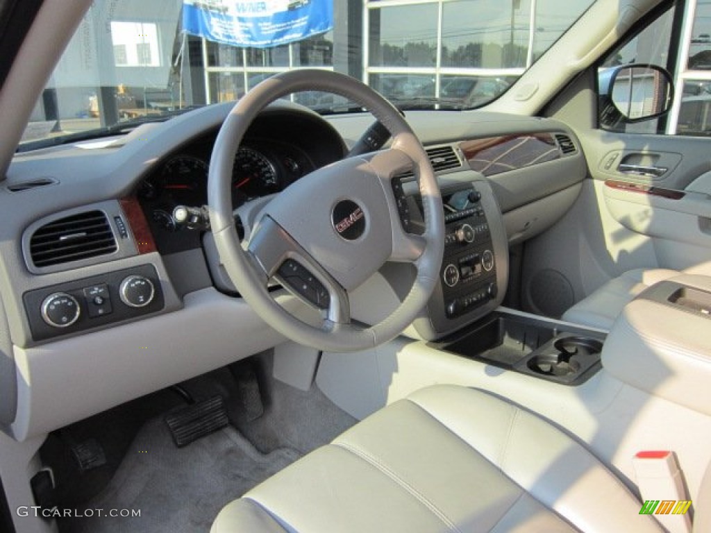 2010 Yukon XL SLT 4x4 - Pure Silver Metallic / Light Titanium photo #16