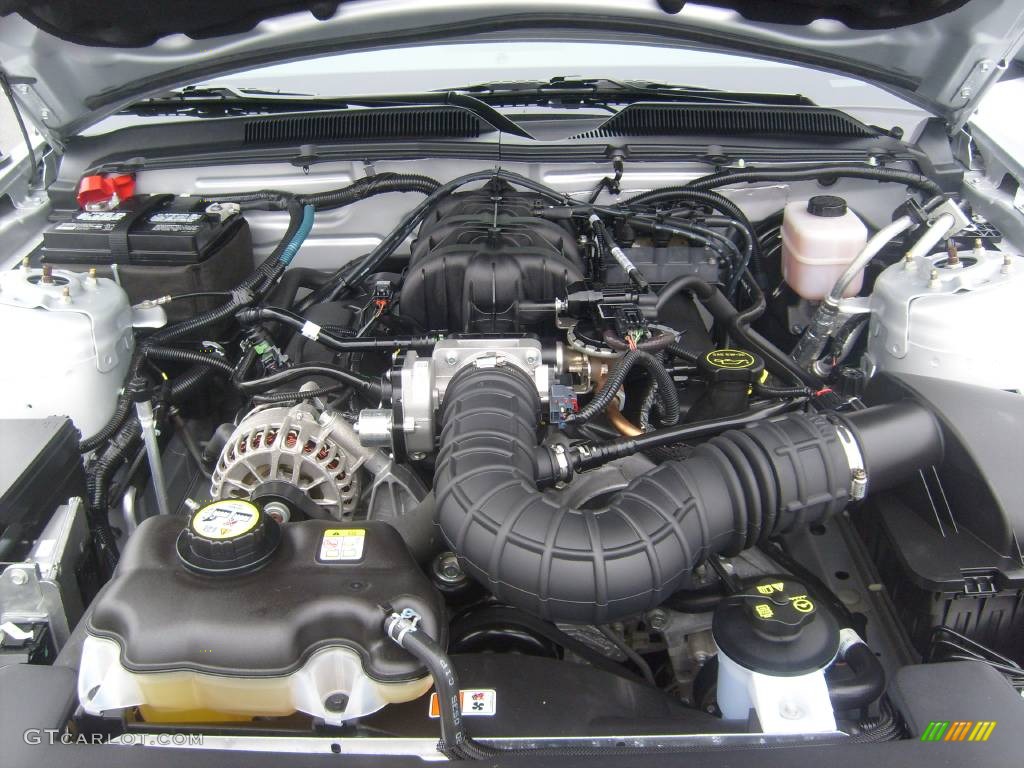 2008 Mustang V6 Premium Coupe - Brilliant Silver Metallic / Light Graphite photo #24