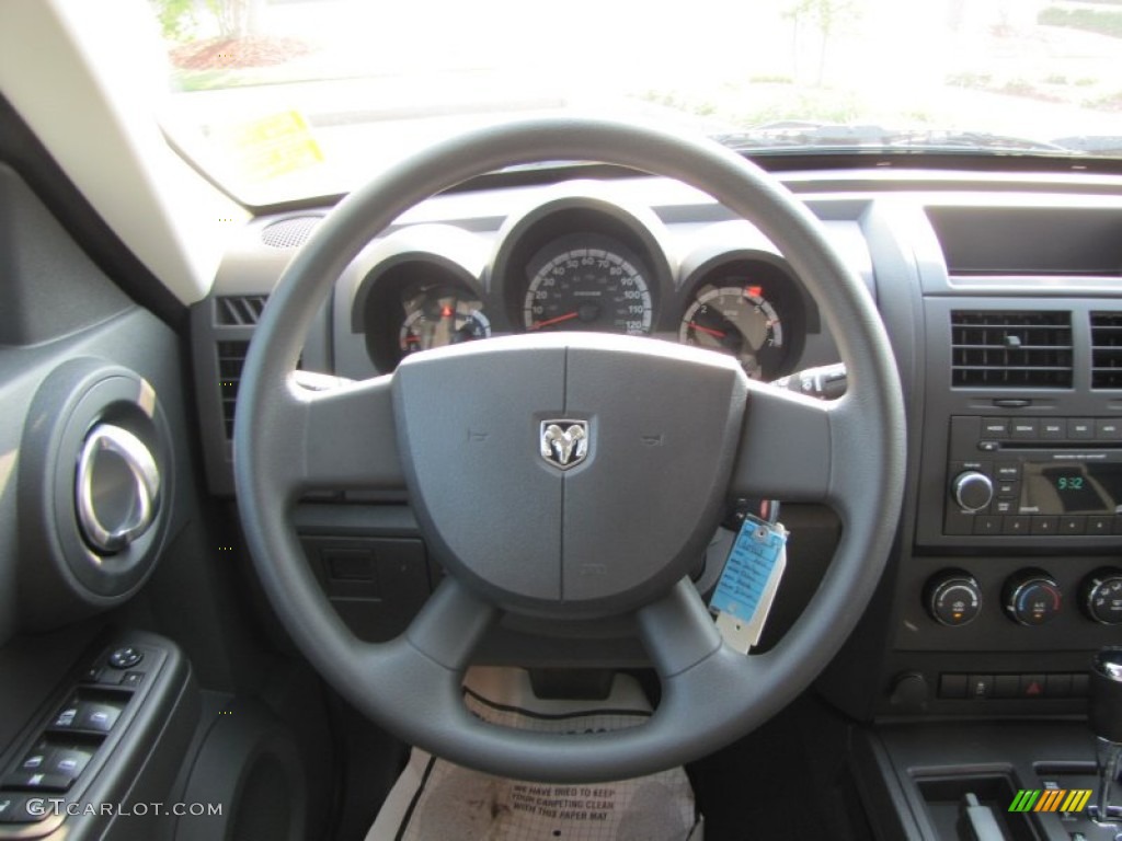 2011 Nitro Heat - Bright Silver Metallic / Dark Slate Gray photo #10