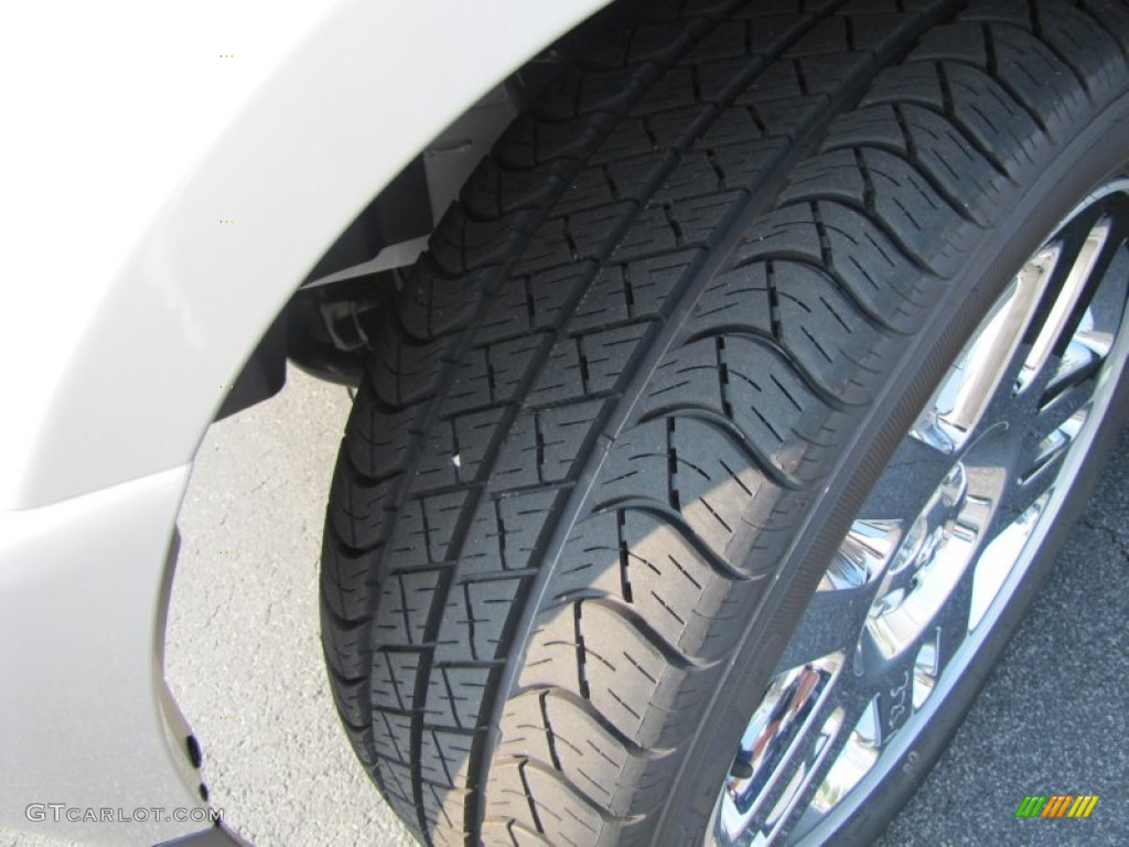 2011 Nitro Heat - Bright Silver Metallic / Dark Slate Gray photo #12