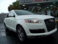 Calla White - Q7 4.2 Premium quattro Photo No. 2
