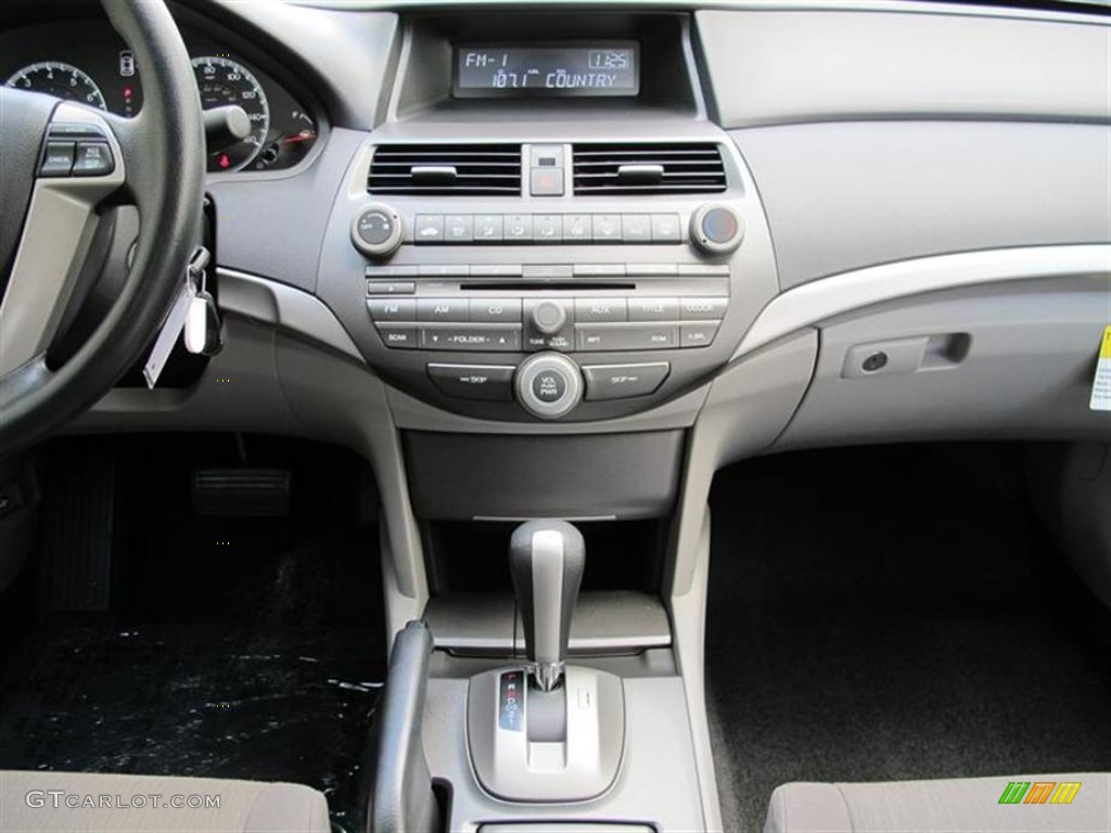 2011 Accord LX Sedan - Alabaster Silver Metallic / Gray photo #6