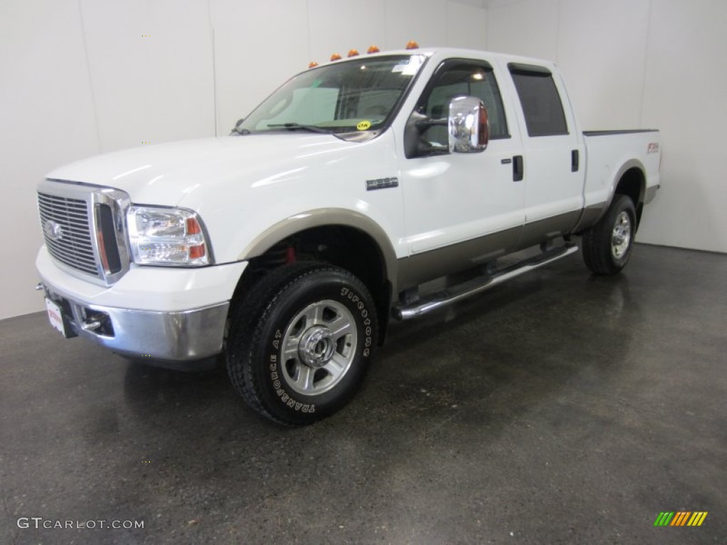 2006 F350 Super Duty XLT Crew Cab 4x4 - Oxford White / Dark Flint photo #1