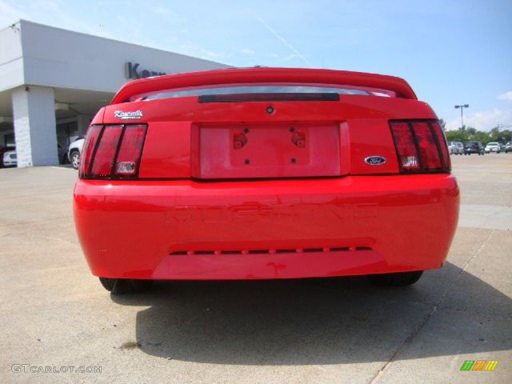 2000 Mustang V6 Coupe - Performance Red / Medium Parchment photo #4