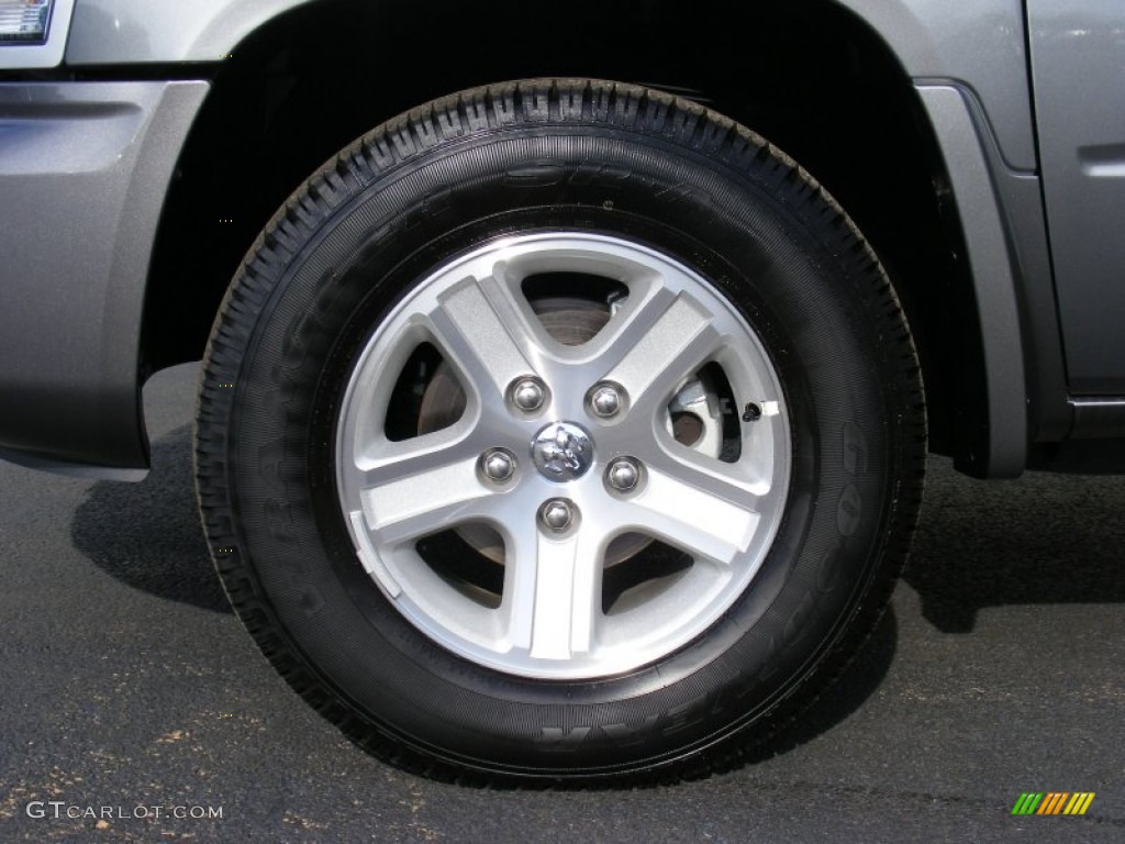 2010 Dakota Big Horn Crew Cab 4x4 - Mineral Gray Metallic / Dark Slate Gray/Medium Slate Gray photo #12