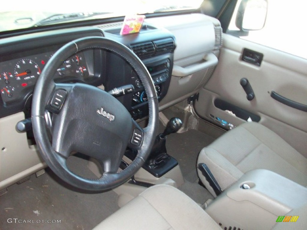 2006 Wrangler X 4x4 - Light Khaki Metallic / Khaki photo #8