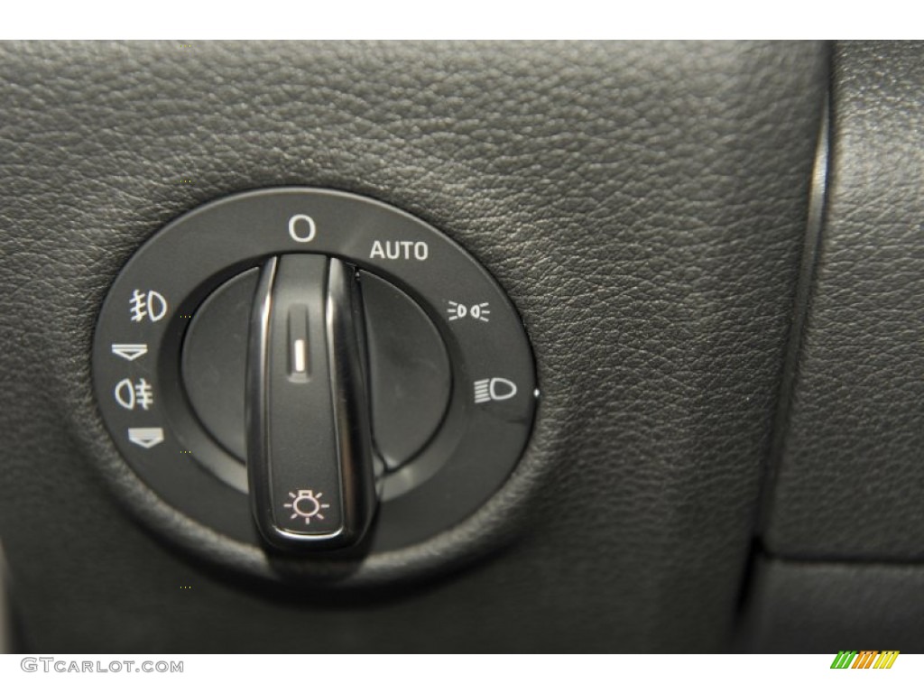 2012 Audi Q7 3.0 TDI quattro Controls Photo #53242701